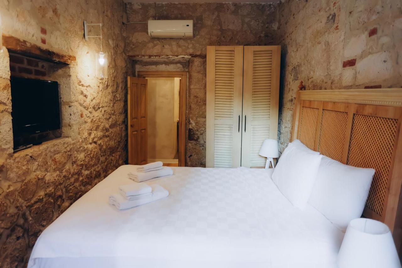 1881 Halil Efendi Otel Alacati Exterior photo